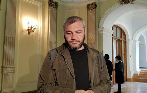 კარვის გაშლის შესახებ სარალიძის სარჩელის განხილვა მოსამართლემ 31 ოქტომბრამდე გადადო