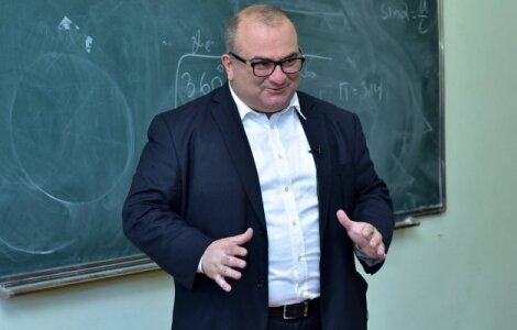 ჯეჯელავა: გამოჩნდა, რომ სოფლის სკოლებში პედაგოგების პრობლემაა საბუნებისმეტყველო მიმართულებით