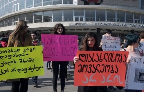საქართველოში დასაქმებული ქალები 41%-ით ნაკლებს გამოიმუშავებენ, ვიდრე კაცები - კვლევა