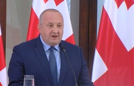 უზენაესის თავმჯდომარის შესარჩევად პრეზიდენტი კონსულტაციებს იწყებს