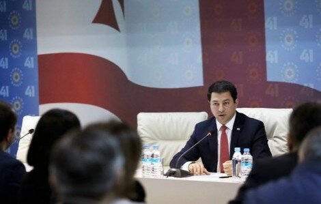 თალაკვაძე საპარლამენტო ოპოზიციას მოუწოდებს დაუბრუნდენ ნორმალურ პროცესს პარლამენტში