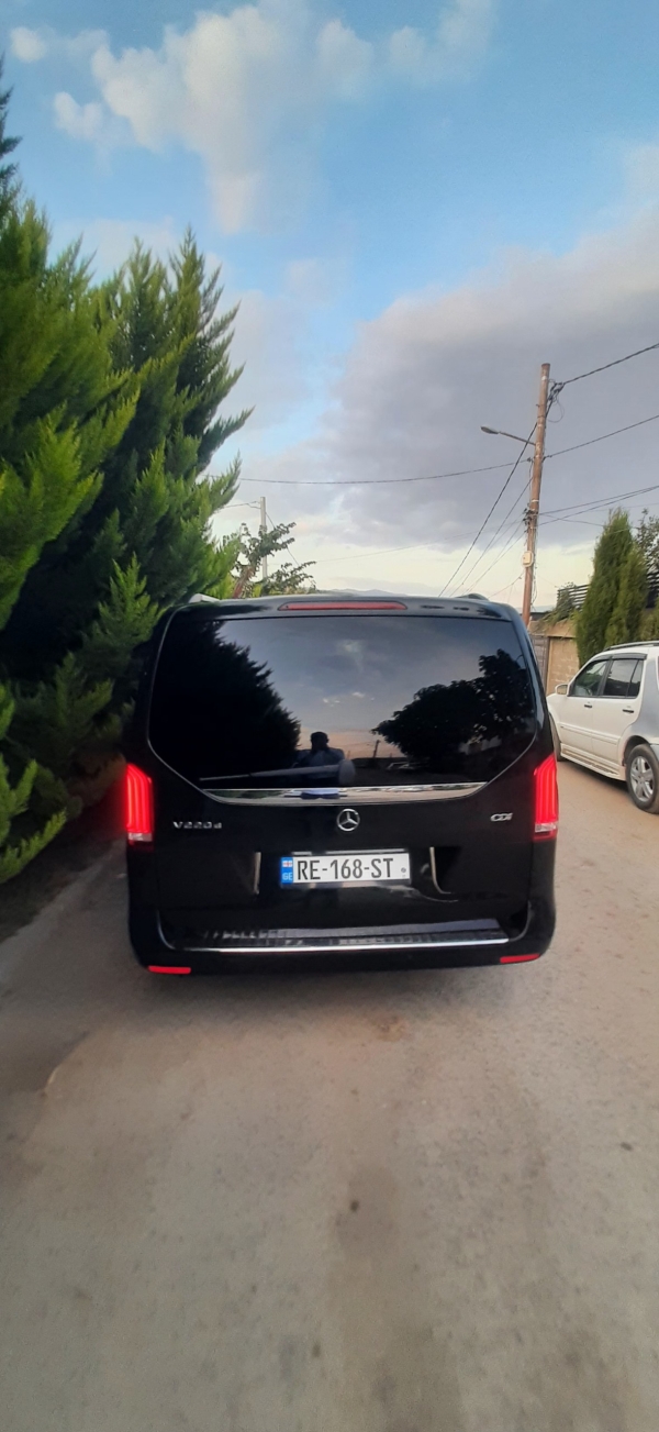 ქირავდება VIP მინივენი დღიურად მძღოლის მომსახურები